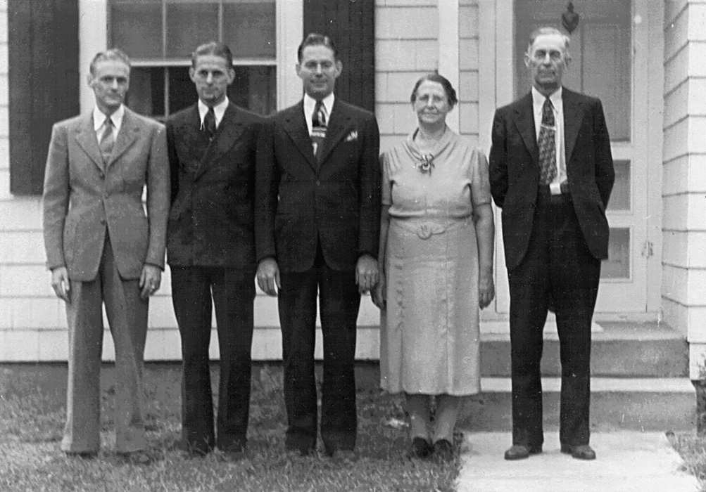 Paul, Karl, Thornton, Hattie and Aubrey Edwards