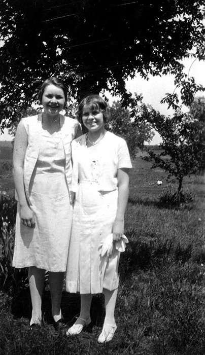 Beulah Mildred Norman and Helen Mae Norman, 1931