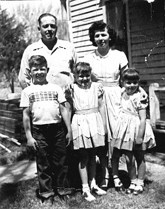 Thorn Family: Charley, Yvonne, Roger, Elinor and Linda